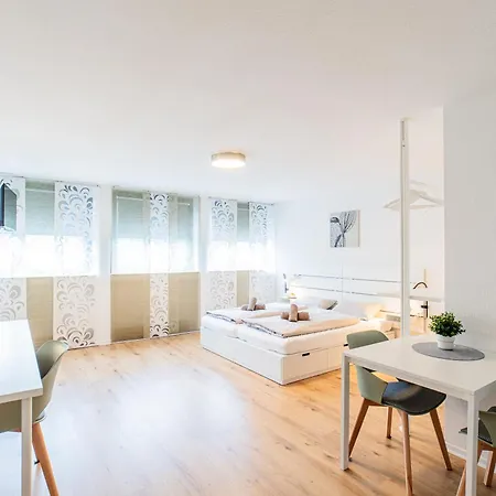 Modern Und Renoviert Appartement Neurenberg Buitenkant foto