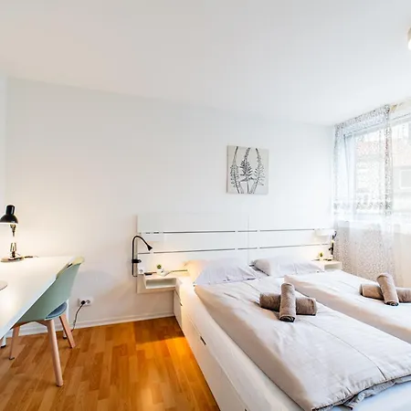 Modern Und Renoviert Appartement Neurenberg Buitenkant foto